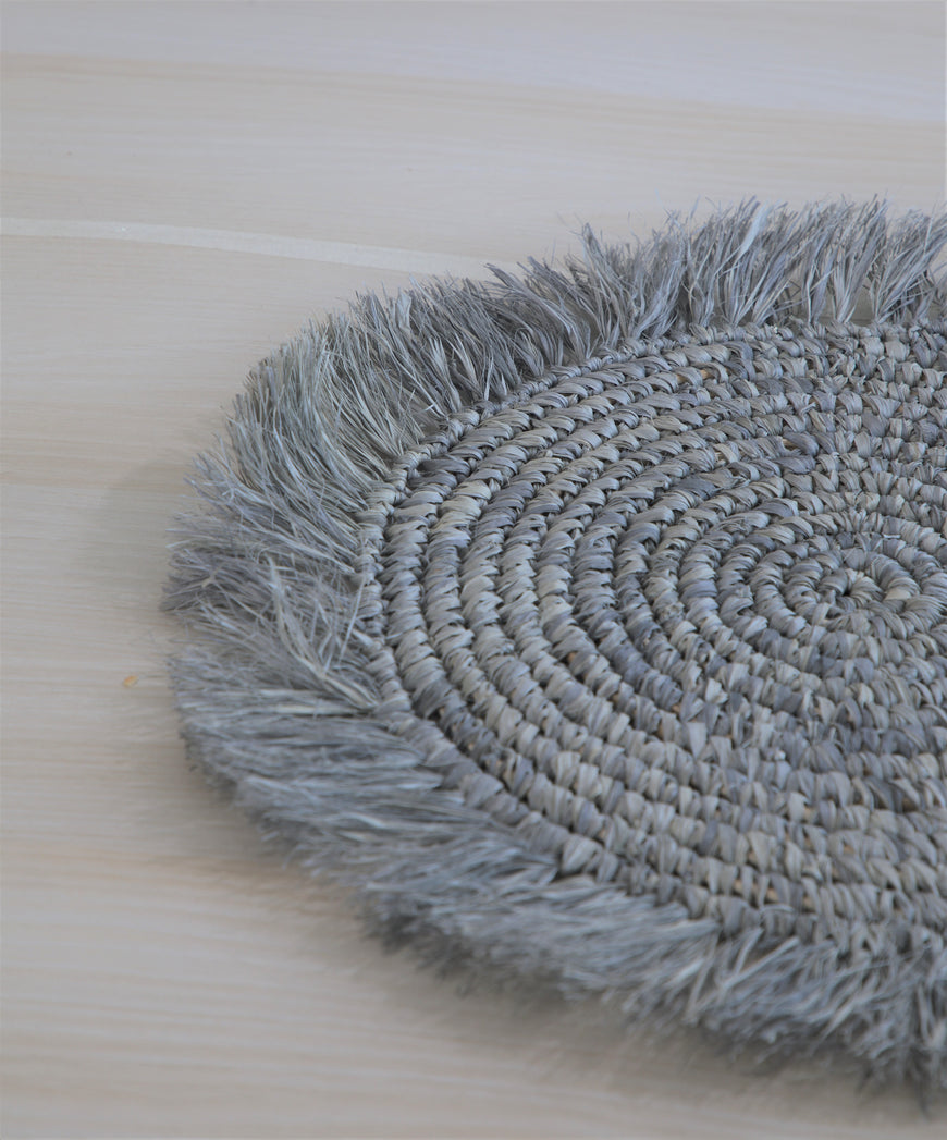 FRINGE MAT GREY