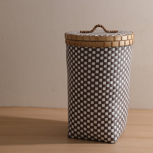 Chequered brown basket