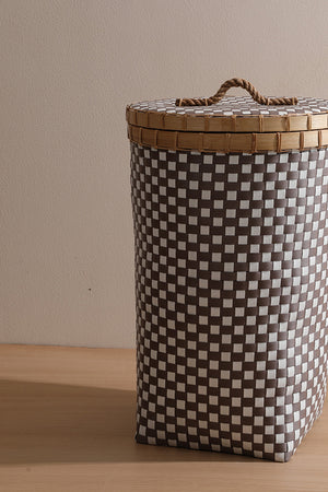 Chequered brown basket