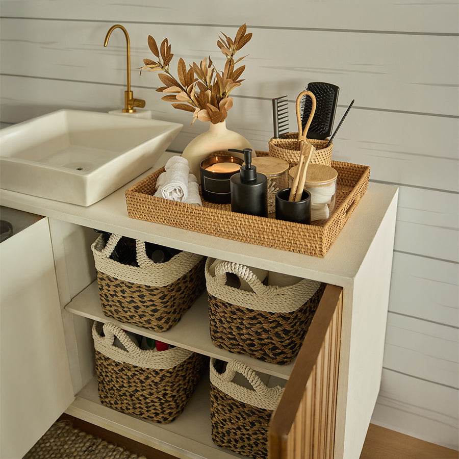 Woven bathroom baskets, Seagrass storage baskets, Rattan bathroom tray, Vanity organizer tray, Rustic woven storage bins, Natural fiber baskets for bathroom, Handwoven seagrass bins with handles, Bathroom countertop organizer tray, Eco-friendly bathroom storage, 
Minimalist bathroom décor baskets .


