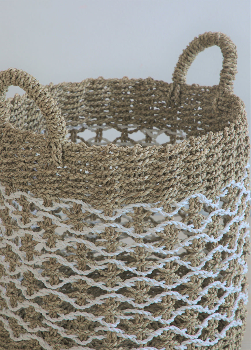 ZIG ZAG WEAVE BASKET NATURAL WHITE