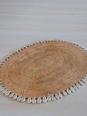 OVAL NATURAL SHELL PLACEMAT