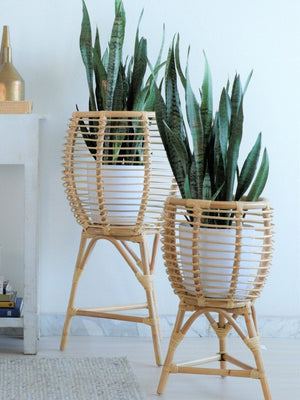 RATTAN PLANTER WITH STAND